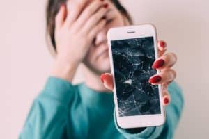 Où réparer un écran cassé d'iPhone 8 ?